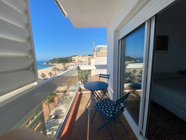 Mediterranean Apartment In Lloret De Mar Next To The Sea Buitenkant foto