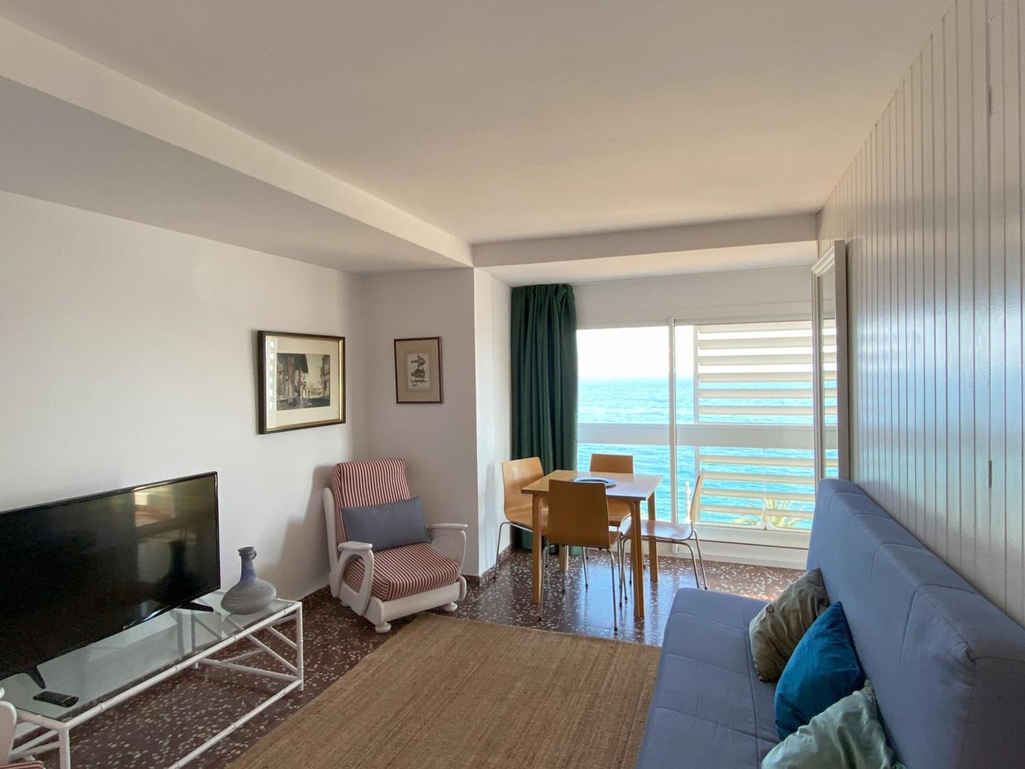 Mediterranean Apartment In Lloret De Mar Next To The Sea Buitenkant foto