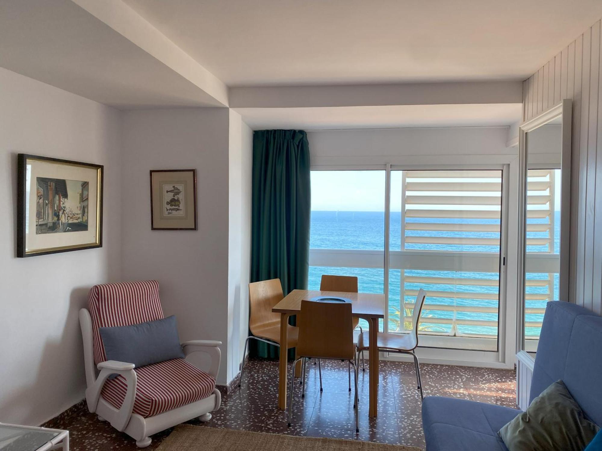 Mediterranean Apartment In Lloret De Mar Next To The Sea Buitenkant foto